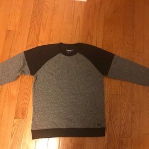 RVCA Sweathirt for men. Medium